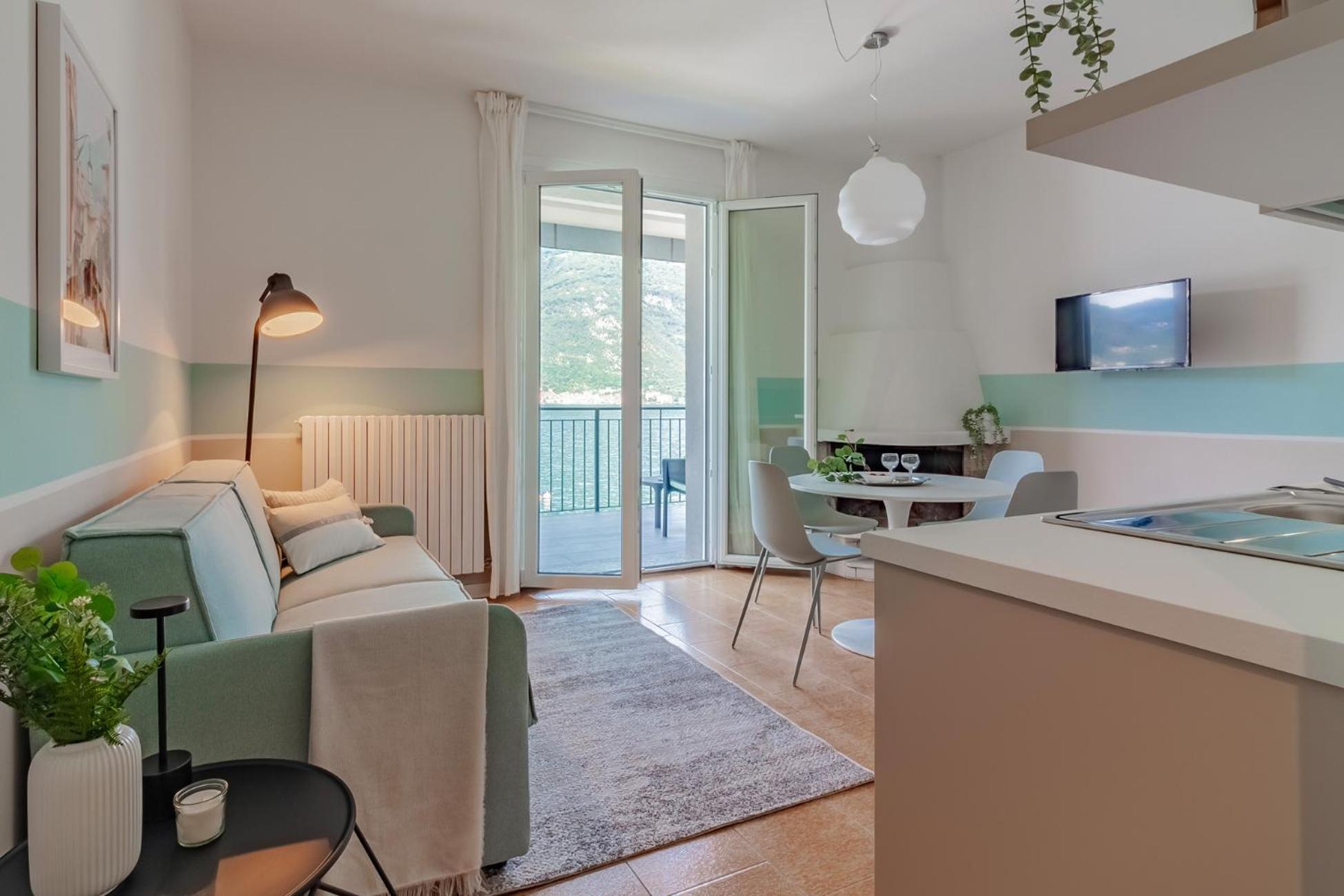 Ninfea Apartments By Wonderful Italy Lezzeno Exterior photo