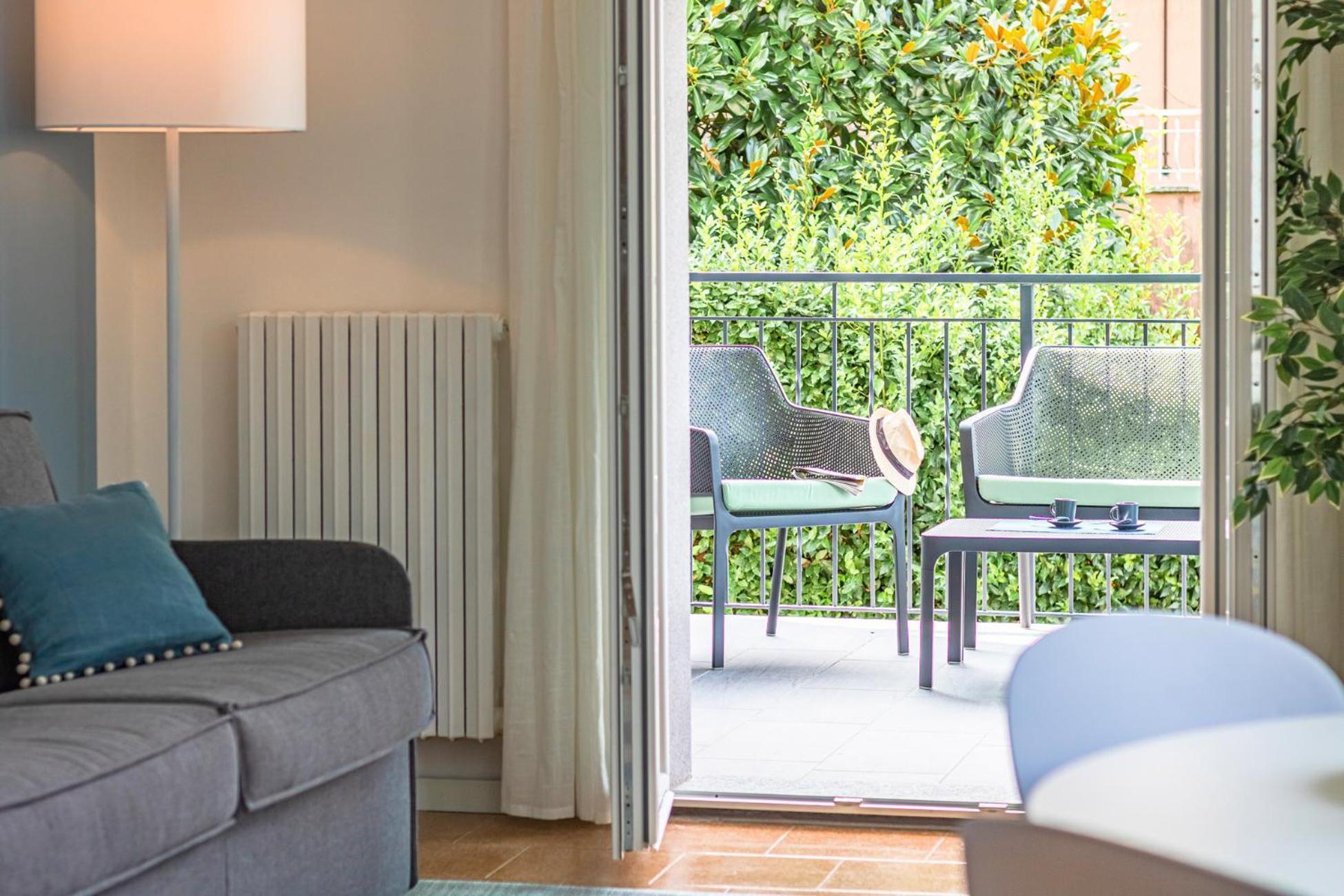 Ninfea Apartments By Wonderful Italy Lezzeno Exterior photo